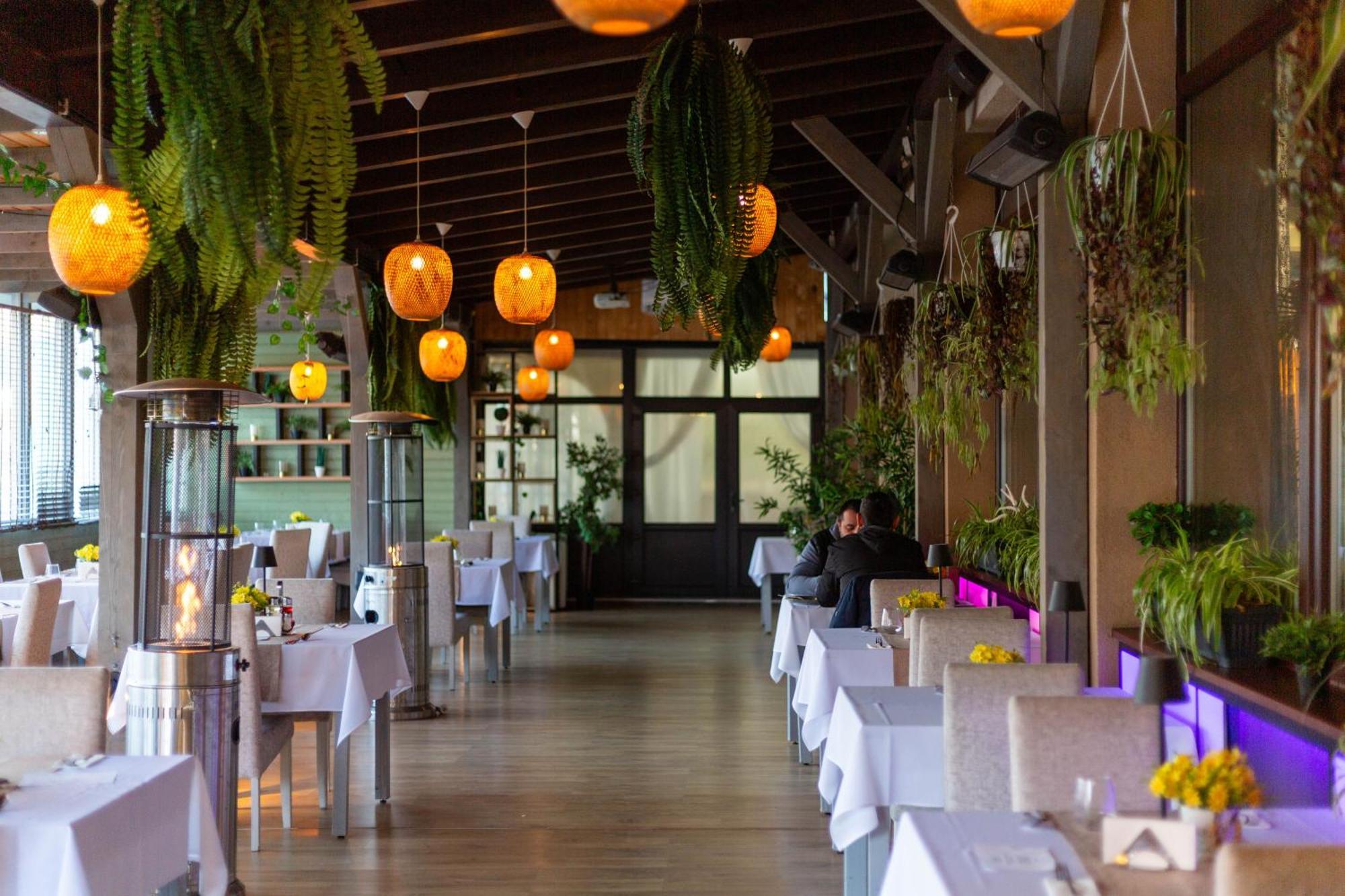 Hotel Restaurant Alesia Corunca Luaran gambar